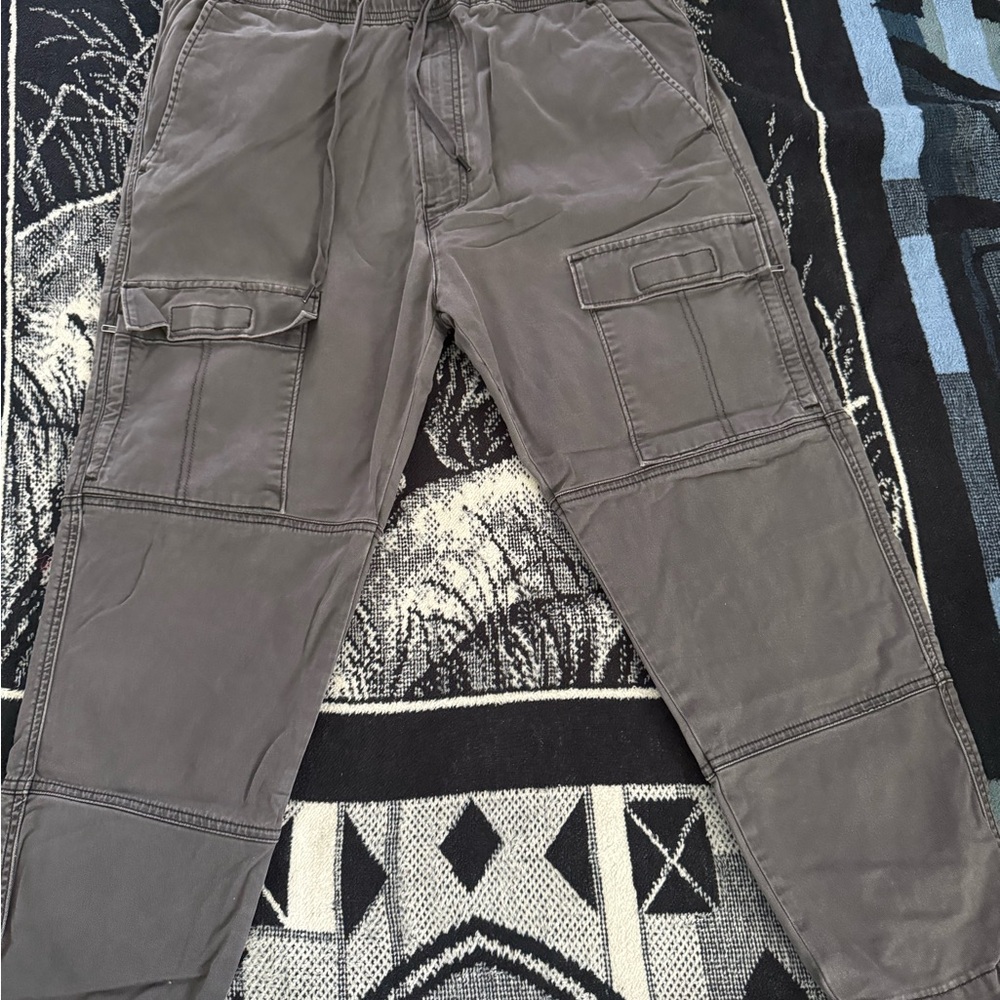 Levi's Men's Charcoal Grey Waistband Adjustable Cargo Pants